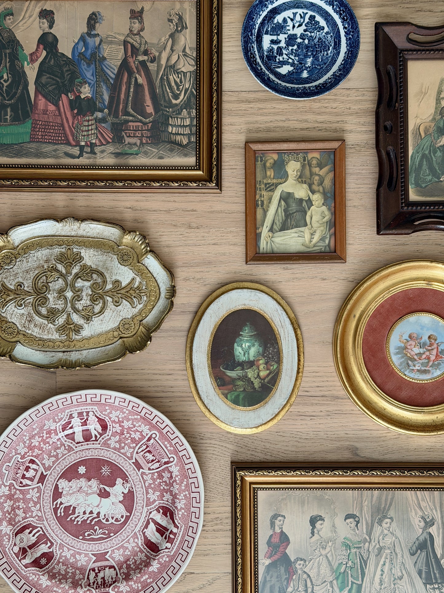 Instant Gallery Wall - Old World Essence