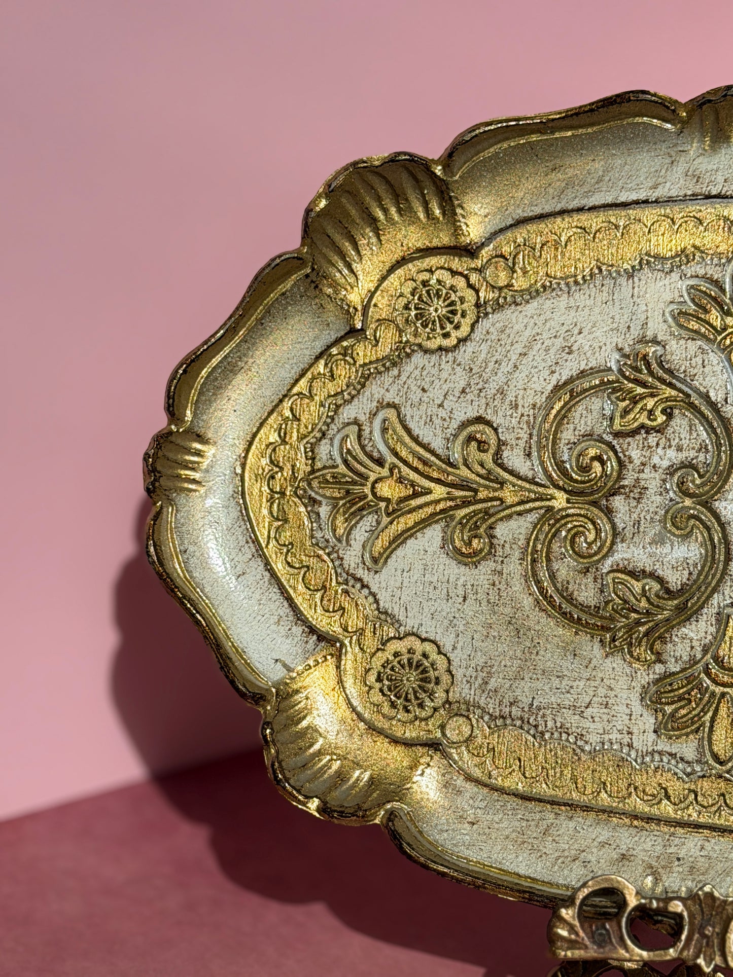 Florentine Oval Tray in Ivory & Gold