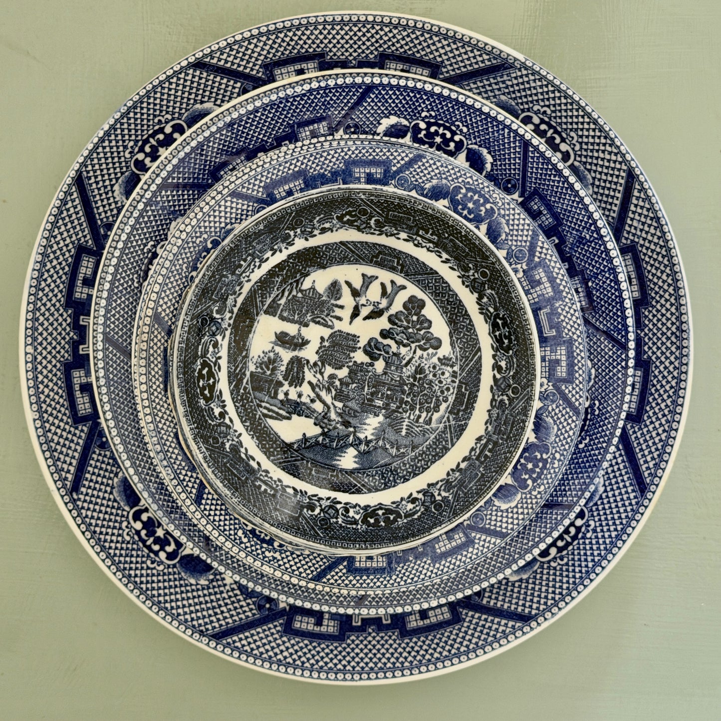 The Blue Willow Stacking Collection, Mixed English & Japanese