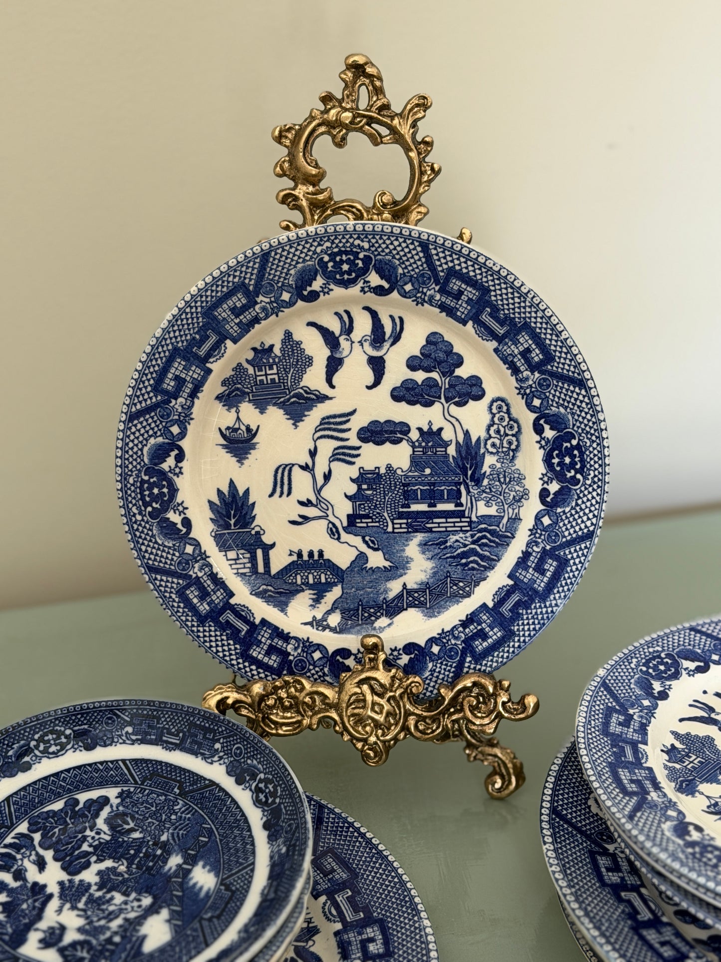The Blue Willow Stacking Collection, Mixed English & Japanese