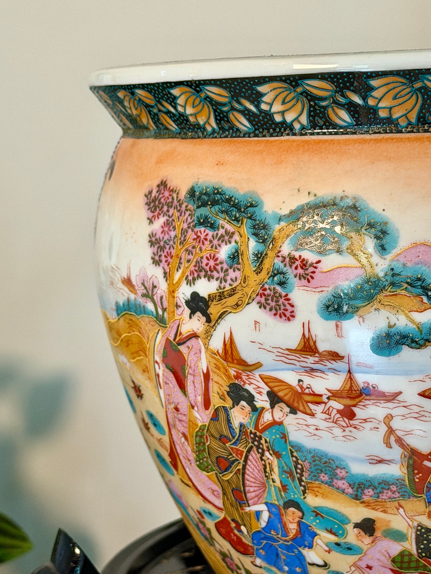 Satsuma Geisha Fishbowl Planter