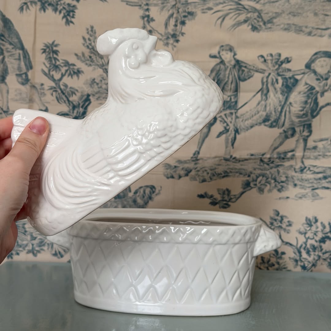 White Hen-on-Nest Tureen